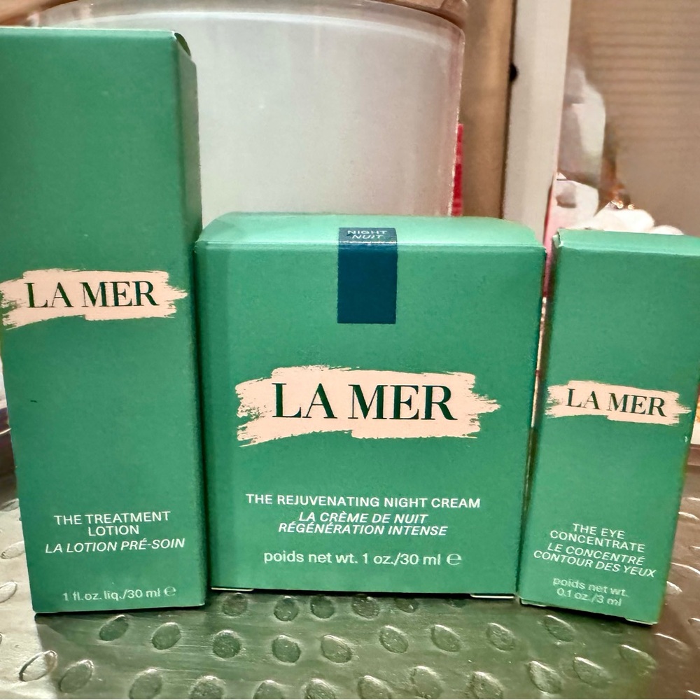 La Mer Rejuvenating Night Cream with free samples